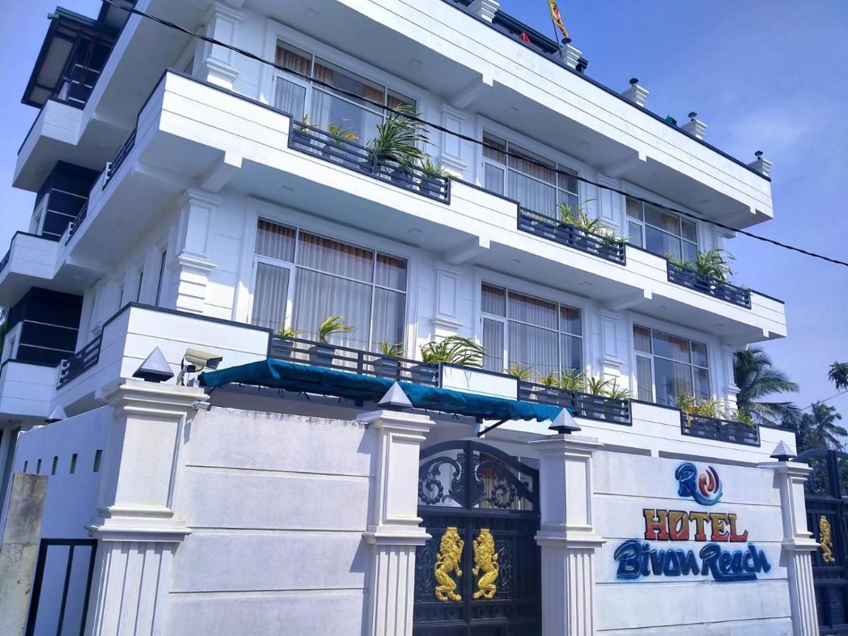 Bivon Reach Hotel Uswetakeiyawa Exterior photo