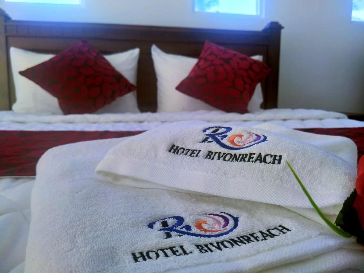 Bivon Reach Hotel Uswetakeiyawa Exterior photo